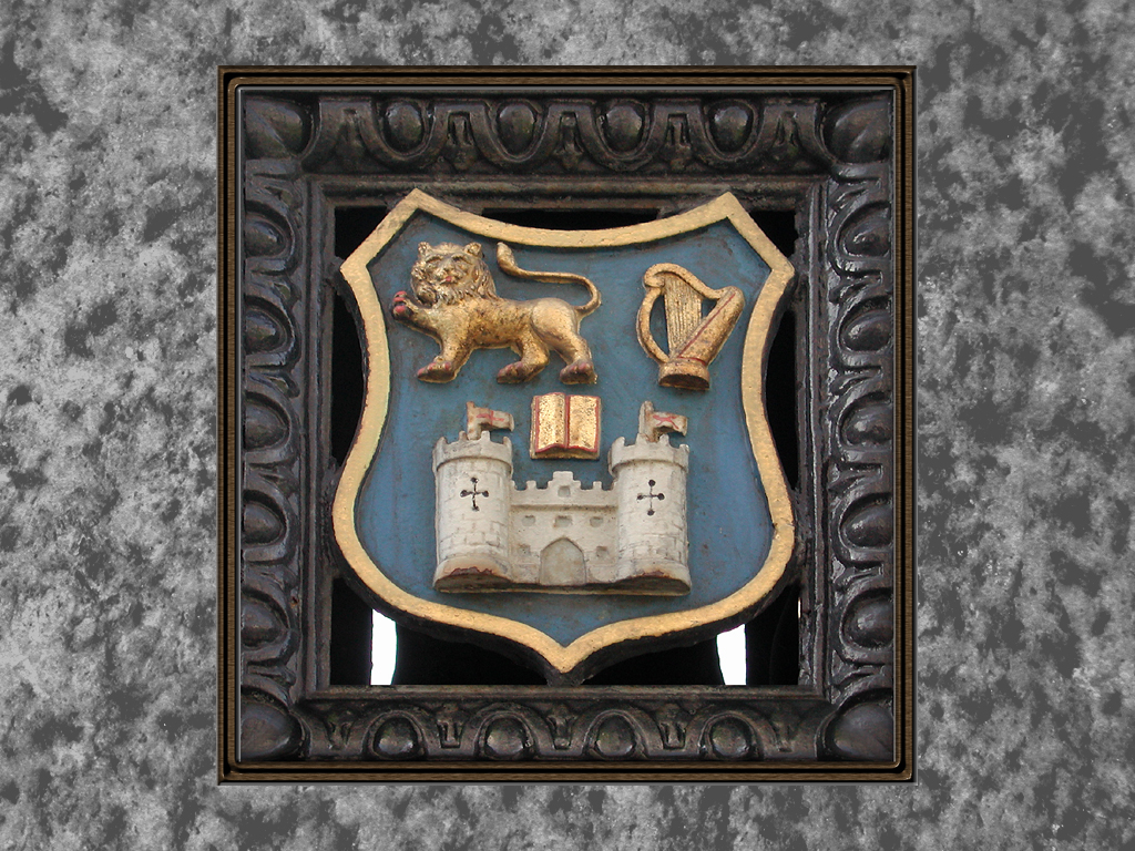 Trinity College Crest...