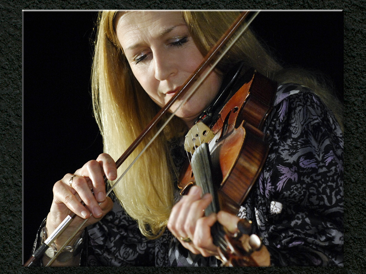 Mairéad of Altan On Stage...