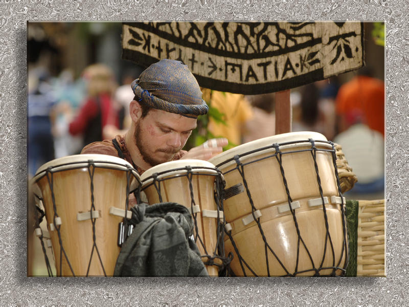 E Muzeki Drum Guru...